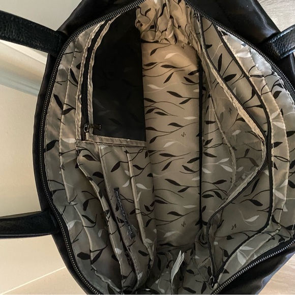 Lug Arpeggio Travel  Tote Midnight Black Quilted - Picture 3 of 5